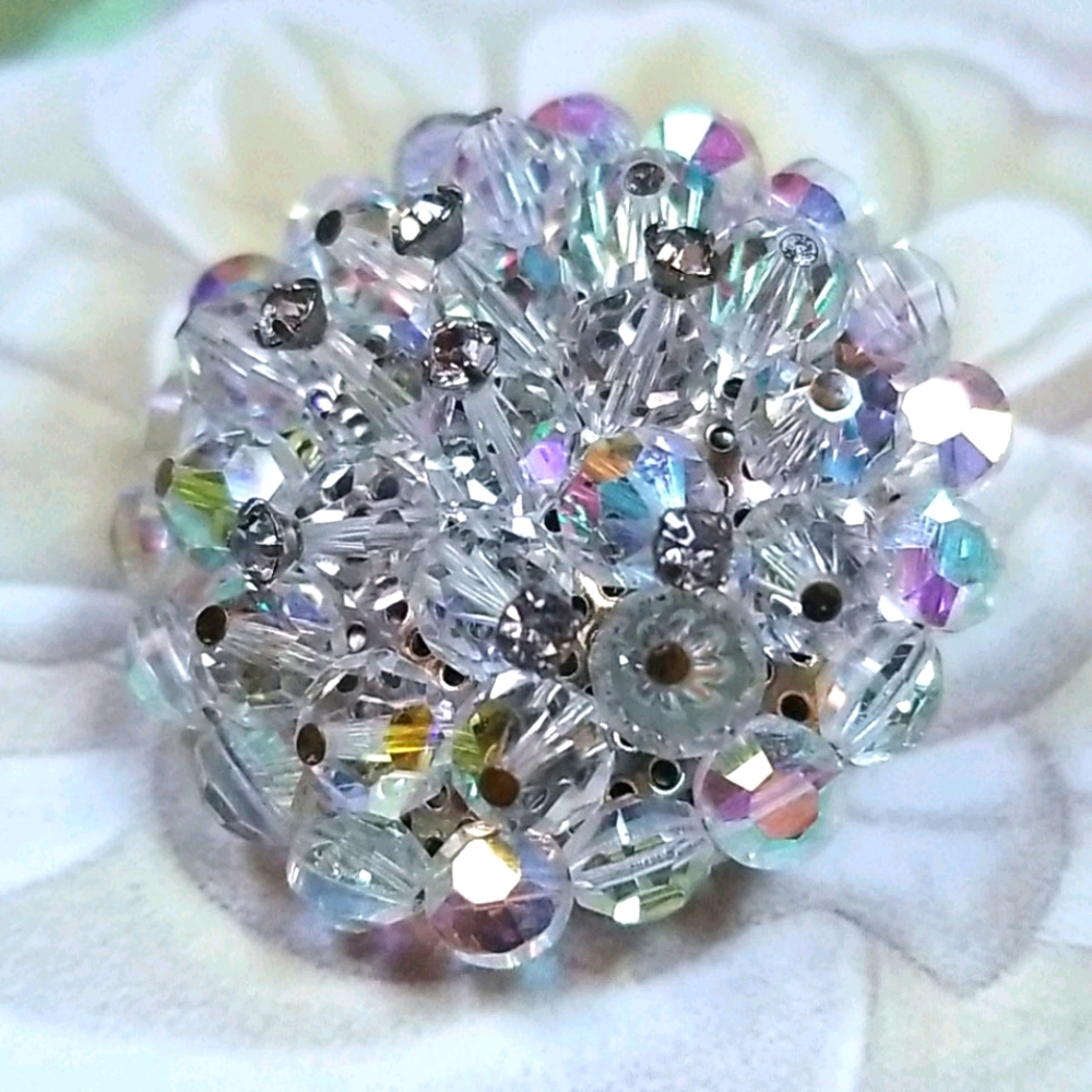 Vintage 1950s Mid Century Aurora Borealis Crystal Cluster Brooch Pin - Picture 8 of 12